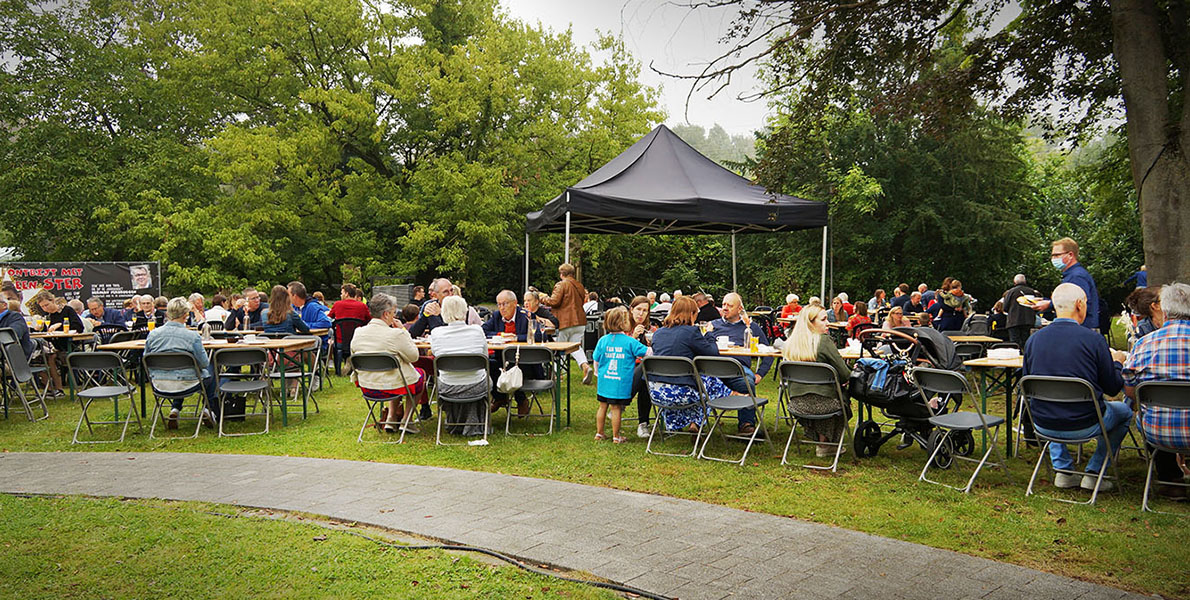 Sfeervolle zaal tijdens event